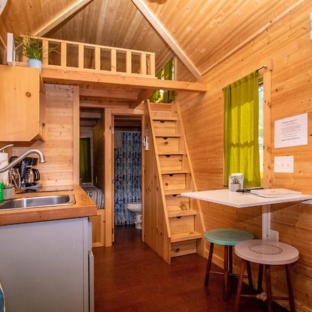 Mount Hood Village Atticus Tiny House 8 Welches Exteriör bild